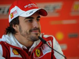 Fernando Alonso, piloto español de la Fórmula Uno en rueda de prensa. ARCHIVO  /