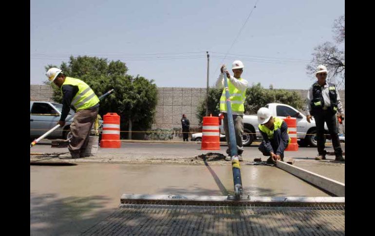 Este día se dio luz verde al arranque del programa de pavimentación que inicia sobre la Avenida Washington. A. CAMACHO  /