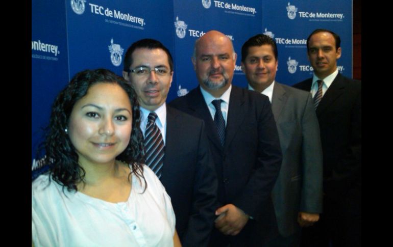 Directivos del Tecnológico de Monterrey Campus Guadalajara. R. ZAPATA  /