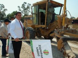 Héctor Vielma, alcalde de Zapopan, presente en la primera etapa de remodelacion del parque. ESPECIAL  /