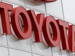 Los días de suspensión de la producción Toyota seguirá pagando a sus 25 mil empleados. AP  /