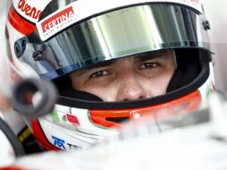 El piloto mexicano Sergio Pérez (Sauber) durante la tercera sesión de entrenamiento para el Grand Prix de Malasia de Fórmula Uno. EFE  /