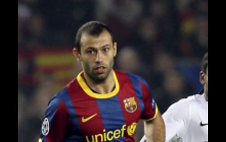 El centrocampista, Javier Mascherano, durante el partido. EFE  /