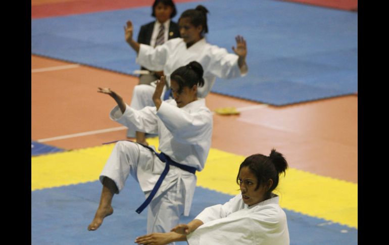 • El karate, con actividad internacional antes de la Olimpiada Nacional y Juegos Panamericanos. M. FREYRÍA  /