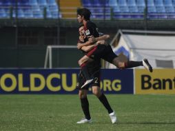 Los seleccionados de la Sub 20, Taufic Guarch y Kristian Álvarez celebran después de anotar un gol contra Costa Rica. MEXSPORT  /