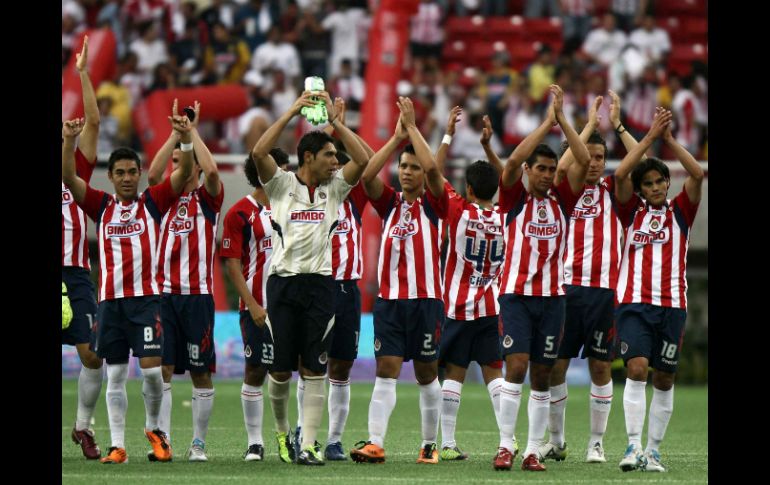 Ahora sí se llenó el Omnilife y fue una fiesta rojiblanca. MEXSPORT  /