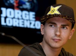 Jorge Lorenzo en la presentación del libro El nuevo rey de Moto GP. EFE  /