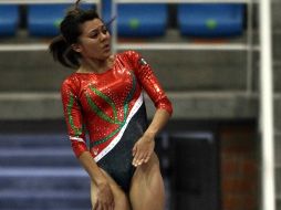 Alejandra Fernández, una de las preseleccionadas para los Juegos Panamericanos durante una competencia de Gimnasia. MEXSPORT  /