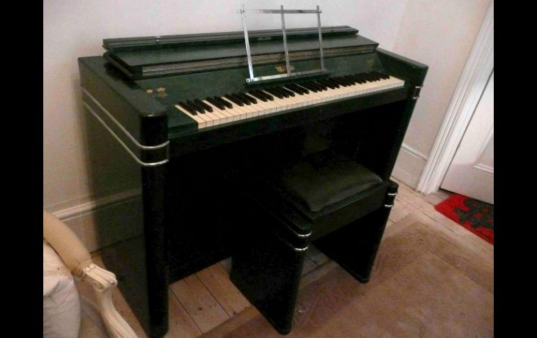 El piano en el que el ex beatle Paul McCartney compuso ''Yesterday''. EFE  /