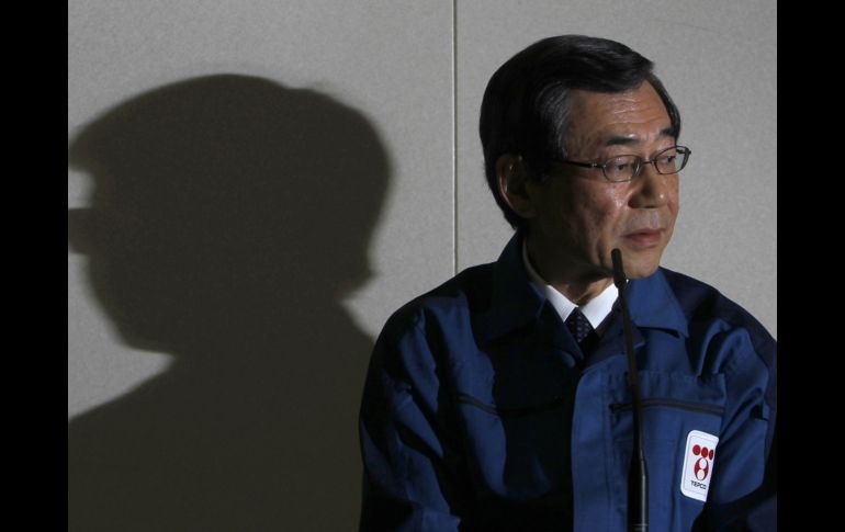 El presidente de Tepco, Masataka Shimizu, asiste a una conferencia de prensa en Tokio. REUTERS  /