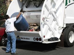 Los recolectores de basura exponen que de no poder pepenar tendrían afectaciones a sus bolsillos. ARCHIVO  /