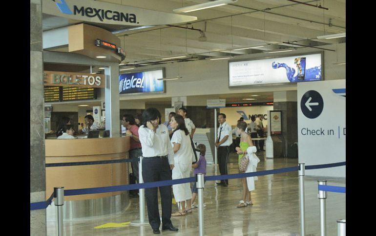 La Coalición de Trabajadores de Mexicana de Aviación promovió denuncias penales. ARCHIVO  /