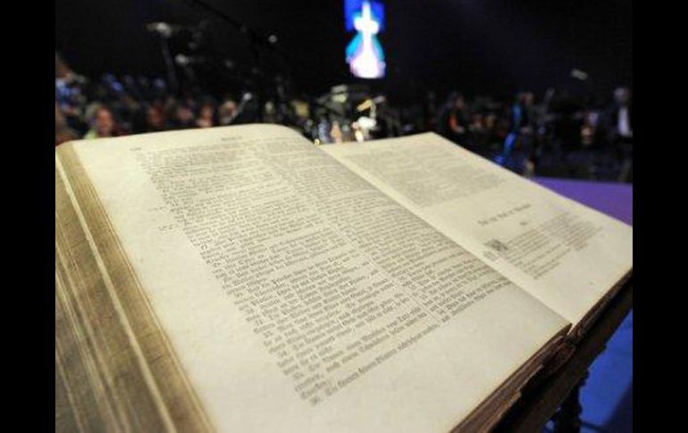 La Biblia se ofrece a los detenidos de manera gratuita. AFP  /