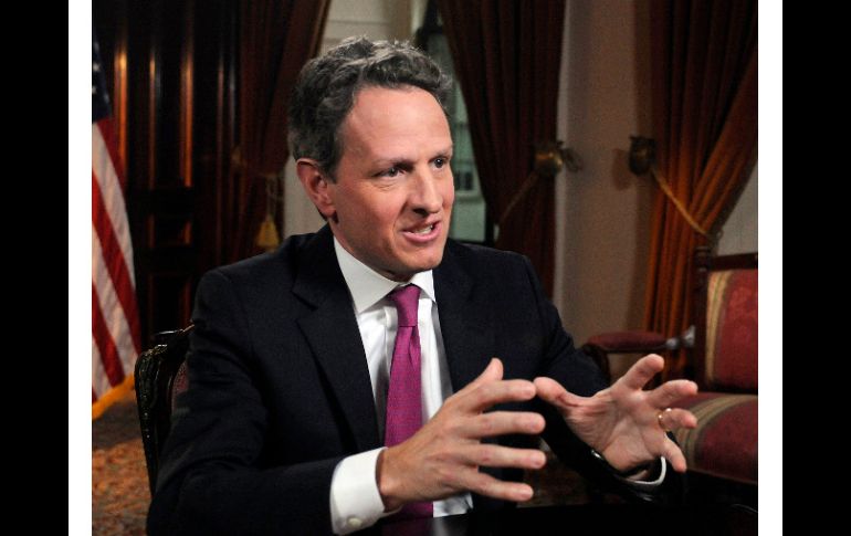 El secretario del Tesoro de Estados Unidos, Timothy Geithner, durante una entrevista con la cadena de televisión ABC. ARCHIVO  /