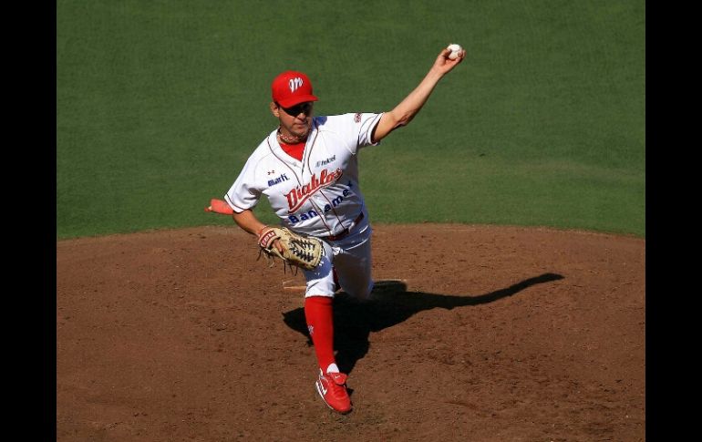 Roberto Ramírez, pitcher de los Diablos rojos durante un partido ante Campeche. MEXSPORT  /