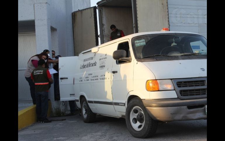 Cuerpos hallados en San Fernando, a principios de abril, fueron trasladados al Semefo. ARCHIVO  /