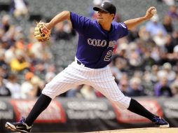 El lanzador de los Rockies, Jorge de la Rosa, durante el encuentro ante Gigantes de San Francisco. MEXSPORT  /