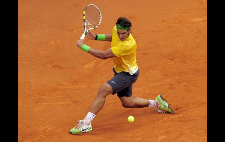 Nadal (foto) venció a Monfils por octava vez, ésta última al conseguir cinco de nueve bolas de partido. AFP  /