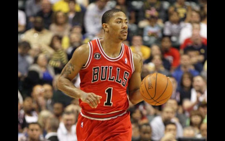 Derrick Rose está llevando a Chicago a las semifinales de la Conferencia Este en la NBA. AFP  /