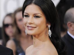 Zeta-Jones se integró al equipo de grabación de la película Playing the field. AP  /