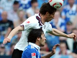 Raúl afirmó que antes de fichar por el club alemán pensó en ir a jugar a Inglaterra. AP  /