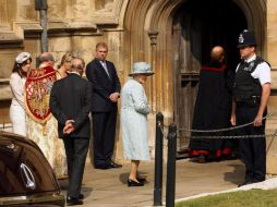 La Reina de Inglaterra es buscada por crímenes de guerra en Irlanda y no es bienvenida en suelo irlandés. EFE  /