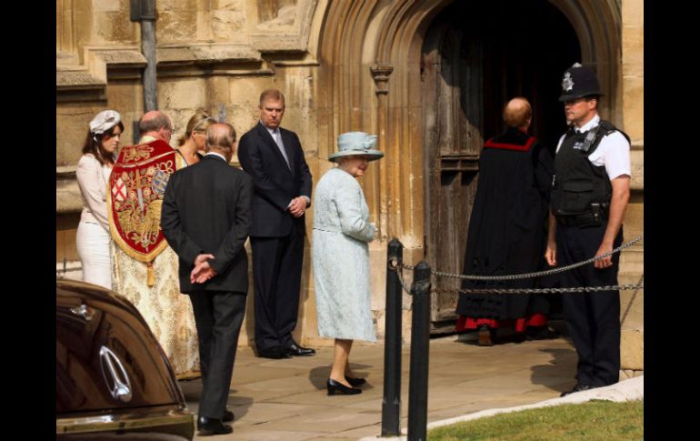 La Reina de Inglaterra es buscada por crímenes de guerra en Irlanda y no es bienvenida en suelo irlandés. EFE  /