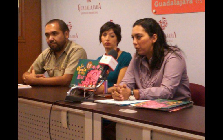 En la imagen, Guillermo Castellanos, Tessie Solís y Ana Estela Garcia. M. TORRES  /