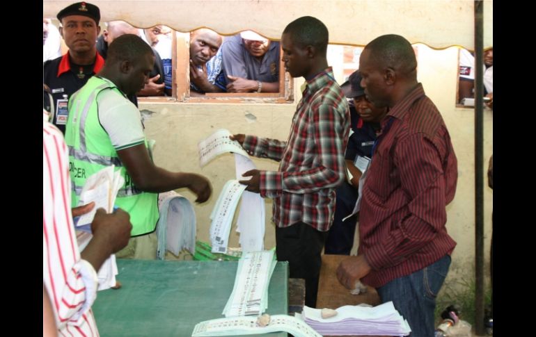 Da inicio el conteo de votos en elecciones de Nigeria. AFP  /