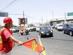 Aspecto del entorno que se vive por las obras de pavimentación en la Avenida Ávila Camacho. ARCHIVO  /