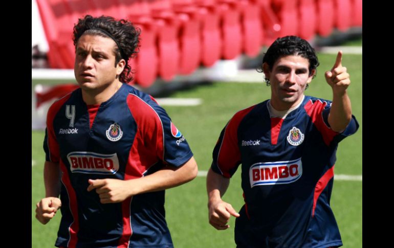 Héctor Reynoso (izq.) y Jonny Magallón no jugarán el partido ante Monterrey. MEXSPORT  /