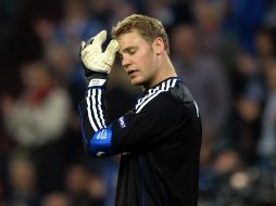 El portero de Schalke 04, Manuel Neuer en el encuentro de hoy contra Manchester United. AP  /