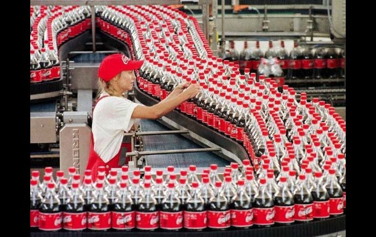 Coca Cola Femsa informó que sus ingresos totales alcanzaron los 25 mil 826 MDP. ARCHIVO  /