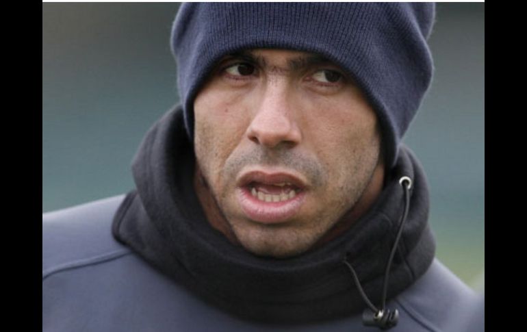 Carlos Tévez trabaja duro para lograr superar su lesión. ARCHIVO  /