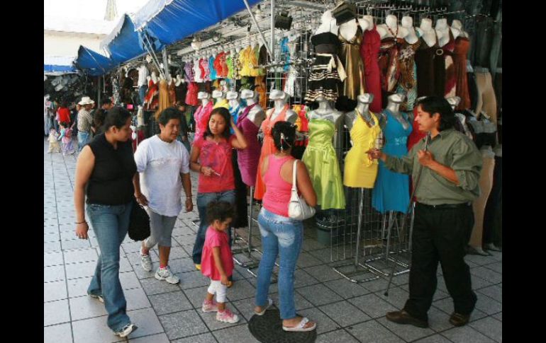 Los comerciantes serían reubicados en locales de diferentes mercados, y no en la calle Obregón como lo solicitaban. ARCHIVO  /