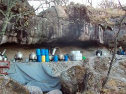 En uno de los dispositivos, los materiales fueron encontrados entre cuevas rústicas. ESPECIAL  /