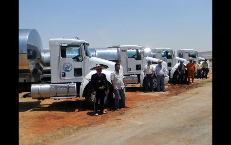 Pipas actualmente en funcionamiento para el transporte de leche. S. MALDONADO  /