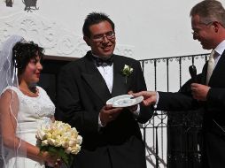 Los novios Fabianna Rivera Aguilar, de 24 años, y Alejandro Antezana Kossiner, de 29. EFE  /