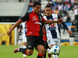 Alfredo González Tahuilán (izq.) buscará el triunfo para Atlas desde el minuto uno. MEXSPORT  /