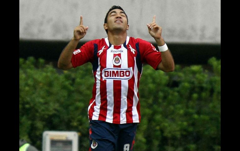 Los dos goles rojiblancos fueron firmados por Marco Fabián. MEXSPORT  /