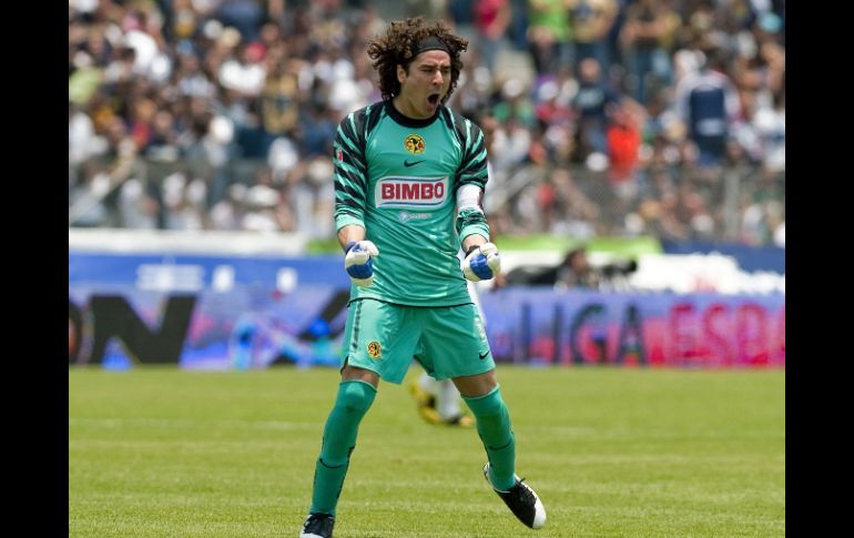 Guillermo Ochoa y las Águilas se enfrentarán a Morelia en cuartos de final del Torneo Clausura 2011. MEXSPORT  /