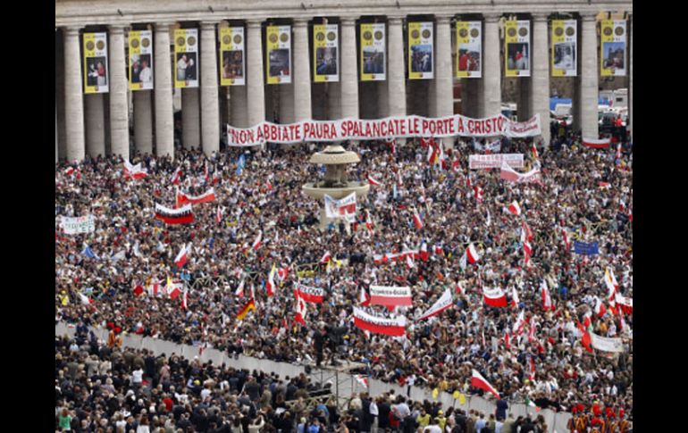 Más de un millón de personas presenciaron la beatificación de Juan Pablo II en toda la ciudad de Roma. ARCHIVO  /