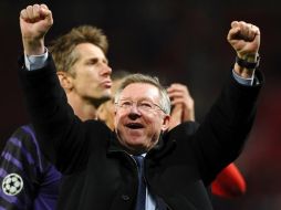 Sir Alex Ferguson festeja la victoria sobre el Schalke 04. AFP  /