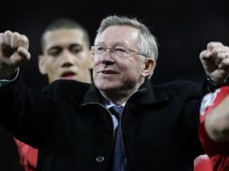 El escocés Alex Ferguson celebra el triunfo del ManU con lo que se colocan en la final de Champions League. AP  /