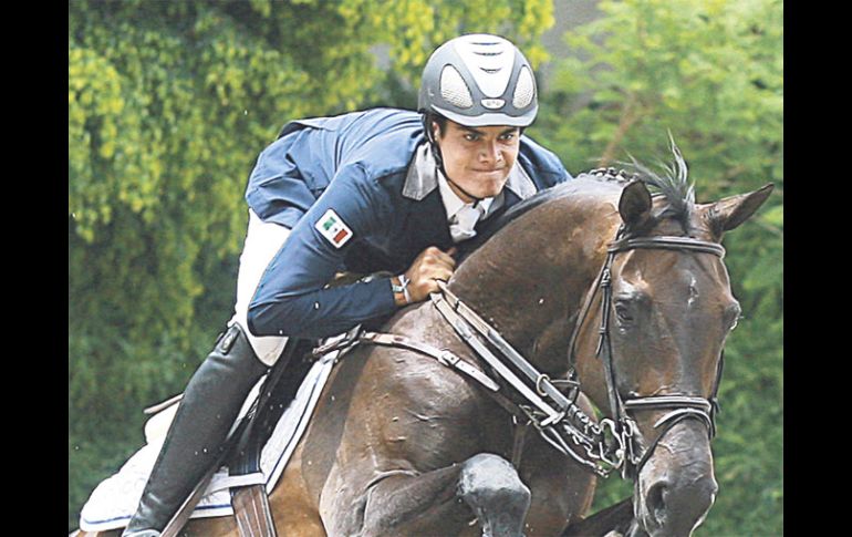 El joven jinete tapatío Alberto Martínez ya participó en el serial de la Copa del Mundo de la FEI. A. CAMACHO  /