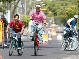 Ante las obras de pavimentación, el ayuntamiento prevé recortes de la Vía RecreActiva este año. A. CAMACHO  /