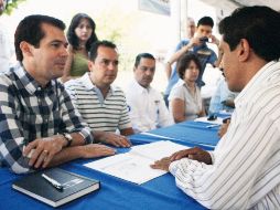 El secretario de Vialidad, Diego Monraz (izquierda), participó ayer en el programa Vialidad Cercana. A. HINOJOSA  /