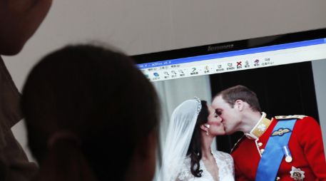 Los usuarios de YouTube en todo el mundo padecieron la fiebre de la boda. REUTERS  /