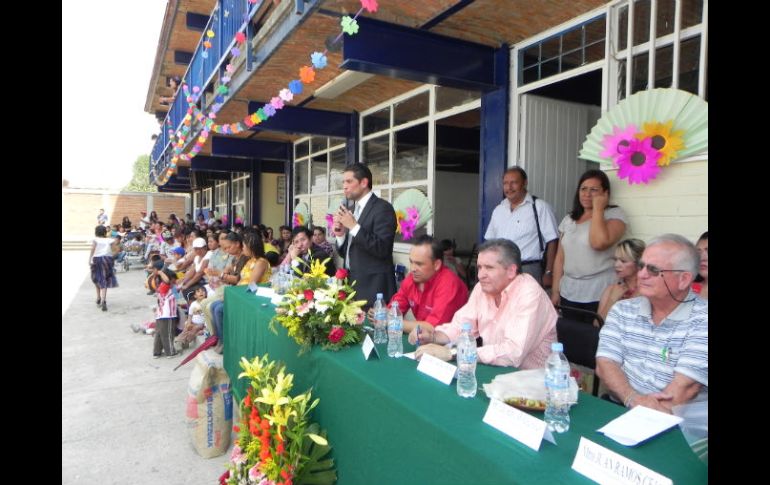 Enrique Aubry dijo que seguirá haciendo donaciones, que calificó como altruistas. ESPECIAL  /