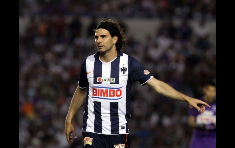 Duilo Davino durante el partido ante Monarcas. MEXSPORT  /